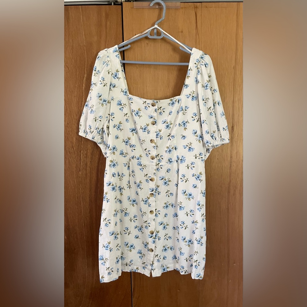 NWT - Old Navy Cream Button-Front Floral Square Neck Dress with Blue Print